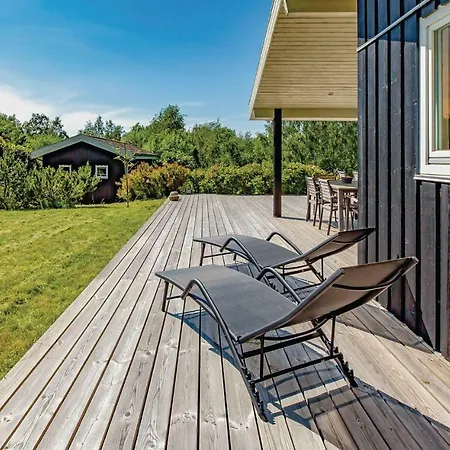 펜션 Five-bedroom Holiday In
