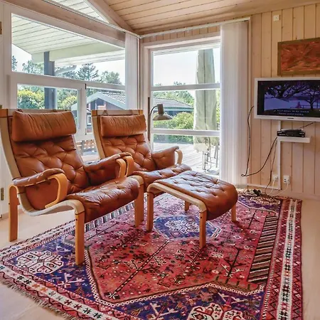 펜션 Five-bedroom Holiday In Højby