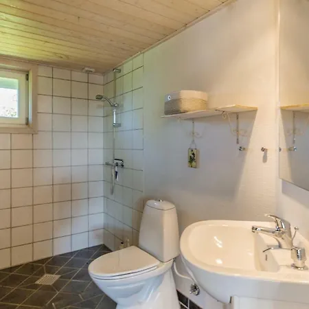 Five-bedroom Holiday In Højby