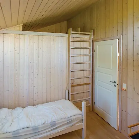 Five-bedroom Holiday In